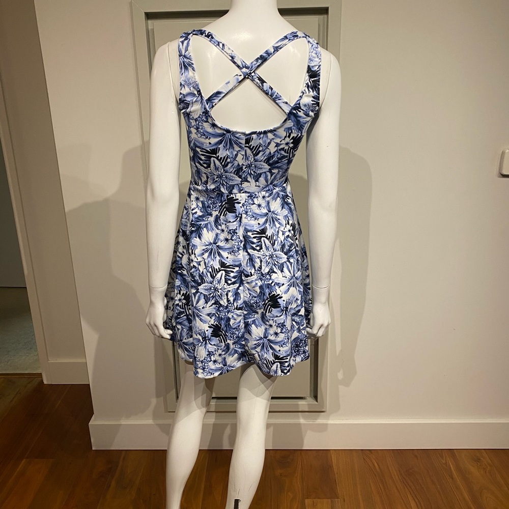 Fun H&M dress, size X-small - Picture 2 of 5